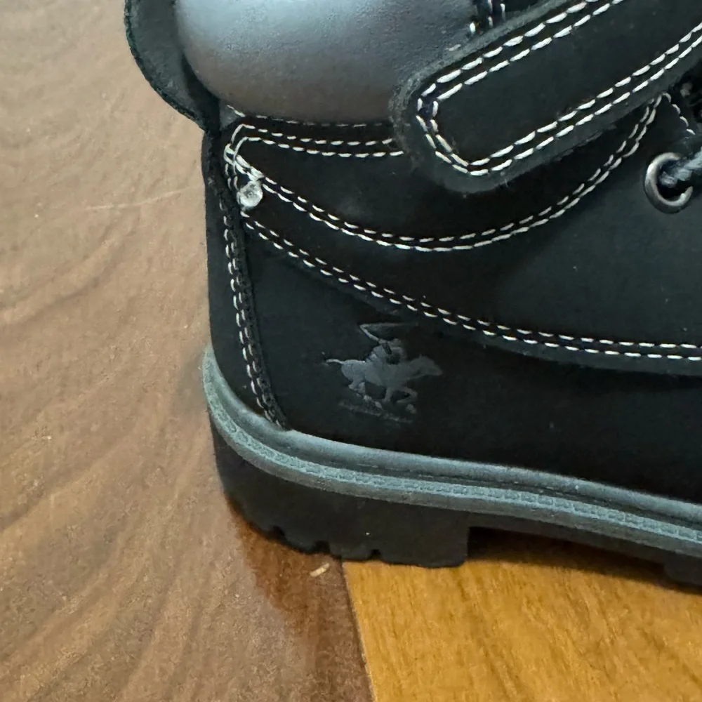 Beverly Hills Polo Club Black Kids Boots size 7